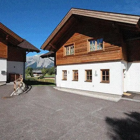 Chalet Ski In/Ski Out Chalets Tauernlodge By Schladming-Appartements *